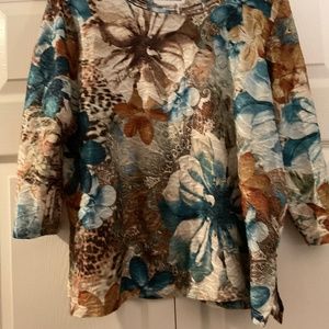 Ladies 3/4 length sleeve top, tropical floral design
